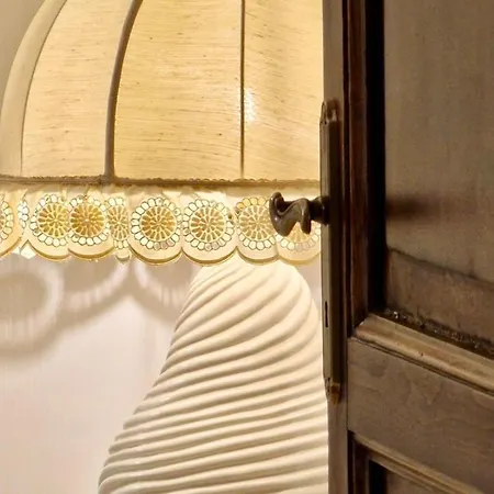 Anime Sante - Piazza Duomo Casa vacanze LʼAquila